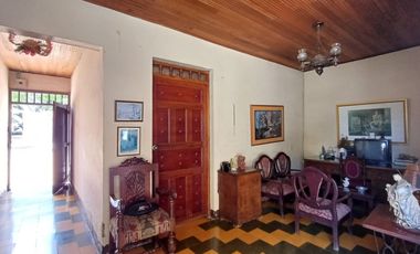 casalote en venta en seleccionar barrio. Cod V108050