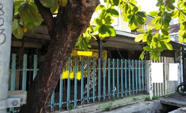 *Dijual Rumah Siap Huni Raya Mulyosari Surabaya