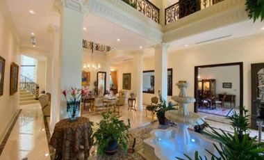 CASA  EN SANTA MARIA  GRANDE 1150m2 6 RECAMARAS CON PISCINA