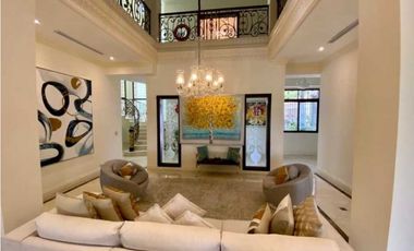 CASA  EN SANTA MARIA  GRANDE 1150m2 6 RECAMARAS CON PISCINA