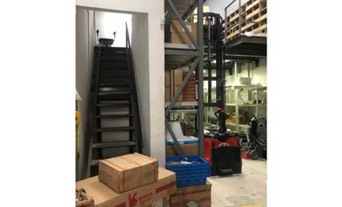 ALQUILO LOCAL COMERCIAL EN PARQUE INDUSTRIAL COSTA DEL ESTE 230 M2