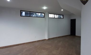 Casa de venta en Colegio Santa Ana – código:18205