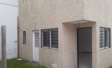 Duplex en venta en Ezpeleta Este