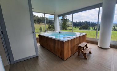 casa en arriendo/venta en toscana. Cod A933
