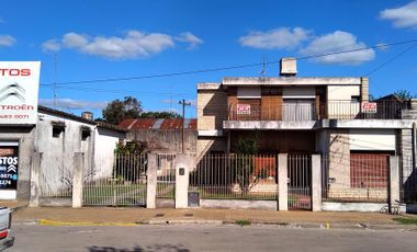 Casa en venta y alquiler en Florencio Varela