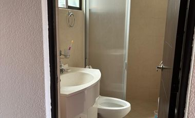 1PLANTA AL NORTE CERCA DCOLOSIO $4200