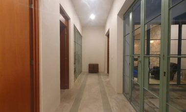 HERMOSA CASA NUEVA EN EL CENTRO DE MERIDA