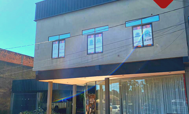 Se vende casa cÃ©ntrica con local comercial