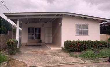 Vendo casa en Linda Vista, calle sin salida B-LV-100