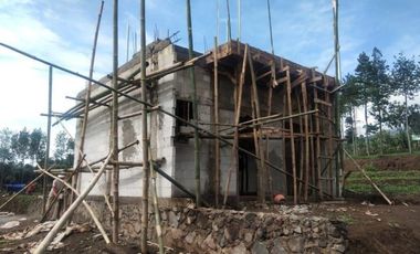 Rumah Villa Sejuk Asri di Kawasan Puncak Cipanas