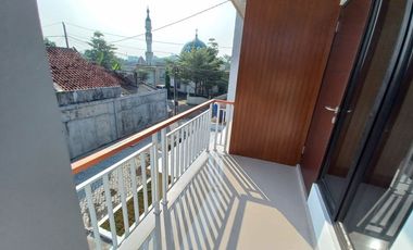 RUMAH MODERN 2 LT PALING MURAH DI AREA GIWANGAN