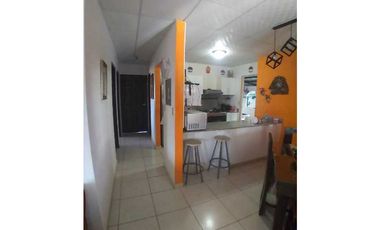 VENDO CASA DE SEGUNDA DE  3 HAB TERRENO DE 450M2