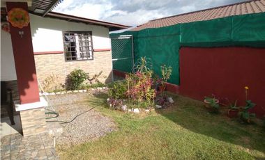 VENDO CASA DE SEGUNDA DE  3 HAB TERRENO DE 450M2