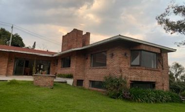 Casa en Venta, en privada, Lomas Altas