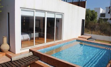 CASA EN VENTA EN CLUB DE GOLF AMANALI, TEPEJI DEL RIO