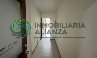 oficina en arriendo en cabecera del llano. Cod A17062