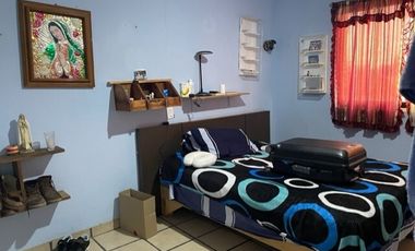 CASA EN VENTA EL COLLI