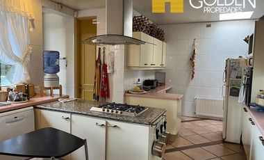 Casa en venta de 5 dorm. en Zapallar