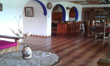 CASA EN CLUB DE GOLF TEQUISQUIAPAN RUSTICA GRAN OPORTUNIDAD
