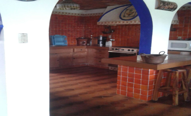 CASA EN CLUB DE GOLF TEQUISQUIAPAN RUSTICA GRAN OPORTUNIDAD