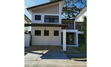 VENDO CASA  CHORRERA COSTA VERDE PUERTO MADERO 3R