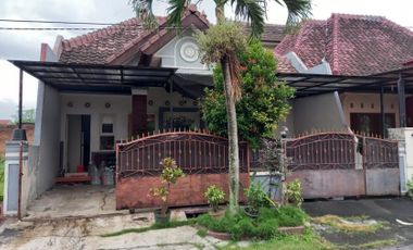 Dijual Rumah Second Di Taman Indah Suhat Kota Malang Dekat UB
