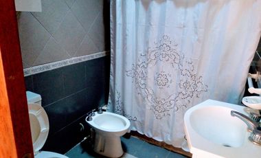 RETASADA EXCELENTE CASA AMERICANA