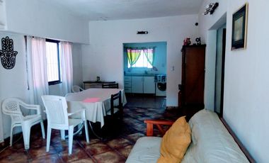 RETASADA EXCELENTE CASA AMERICANA