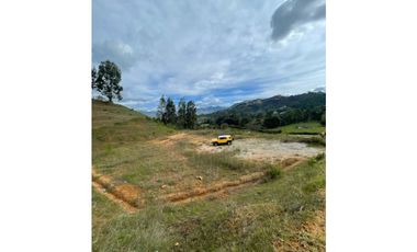 Se vende lote en La Ceja en parcelación. Sector Chaparral