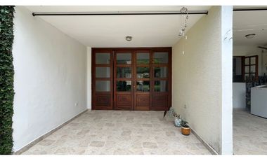 VENTA CASA UNIFAMILIAR BUGALAGRANDE VALLE BARRIO OBRERO.