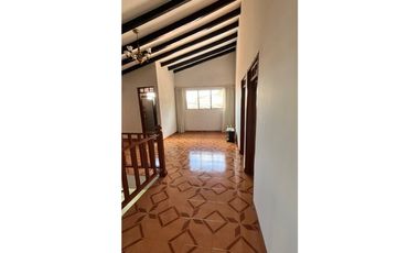 VENTA CASA UNIFAMILIAR BUGALAGRANDE VALLE BARRIO OBRERO.