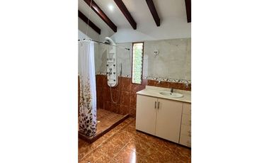 VENTA CASA UNIFAMILIAR BUGALAGRANDE VALLE BARRIO OBRERO.