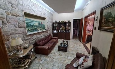 Chalet en venta en Wilde Centro