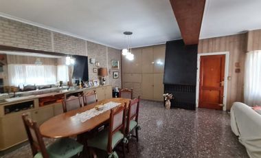 Chalet en venta en Wilde Centro