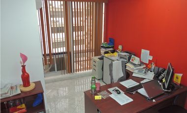 OFICINA AMOBLADA 600 MS2 EN TORRE BANCO DELTA
