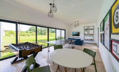 Terrenos en Venta en Mérida Norte, Privada con Casa Club en Conkal