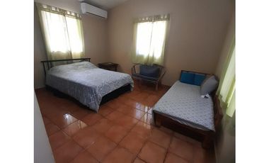 ALQUILO CASA EN CORONADO CON PISCINA