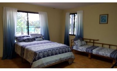 ALQUILO CASA EN CORONADO CON PISCINA