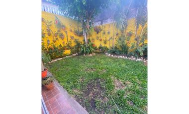 ALVEAR 3225 e/Llerena y Luján