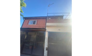 ALVEAR 3225 e/Llerena y Luján