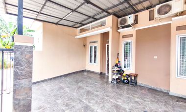 Rumah 3 Kamar 15 Menit ke Gerbang Tol Karawaci SHM Hadap Timur J-47049