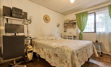 Casa con gran terreno en La Reina