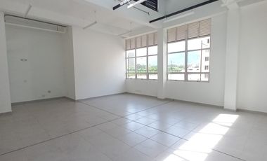 apartamento en arriendo en conjunto residencial eco santa cruz piso 5. Cod A14004