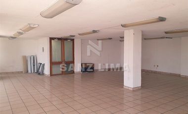 Centro: Modernas oficinas ejecutivas centricas con elevador.