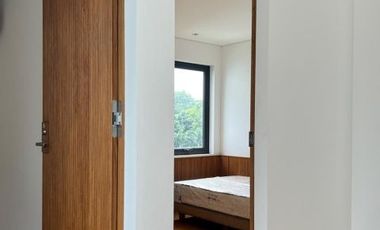 DIJUAL RUMAH ONE GATED SYSTEM di Jl KENANGA / AMPERA, JAKSEL