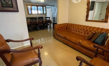 ¡CASA GRANDE CERCANO AL MALL PLAZA (200 MTS2) en Iquique
