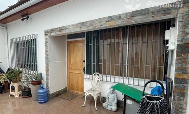 ¡CASA GRANDE CERCANO AL MALL PLAZA (200 MTS2) en Iquique