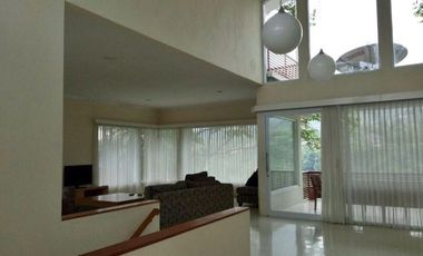 Rumah Villa Cantik @Dago Atas Dekat Kawasan Dago, Cigadung, Tubagus Ismail, Dipatiukur dan Cimbuleuit
