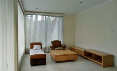 Rumah Villa Cantik @Dago Atas Dekat Kawasan Dago, Cigadung, Tubagus Ismail, Dipatiukur dan Cimbuleuit