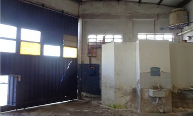 Extraordinario galpón con gran potencial. Distrito E3
